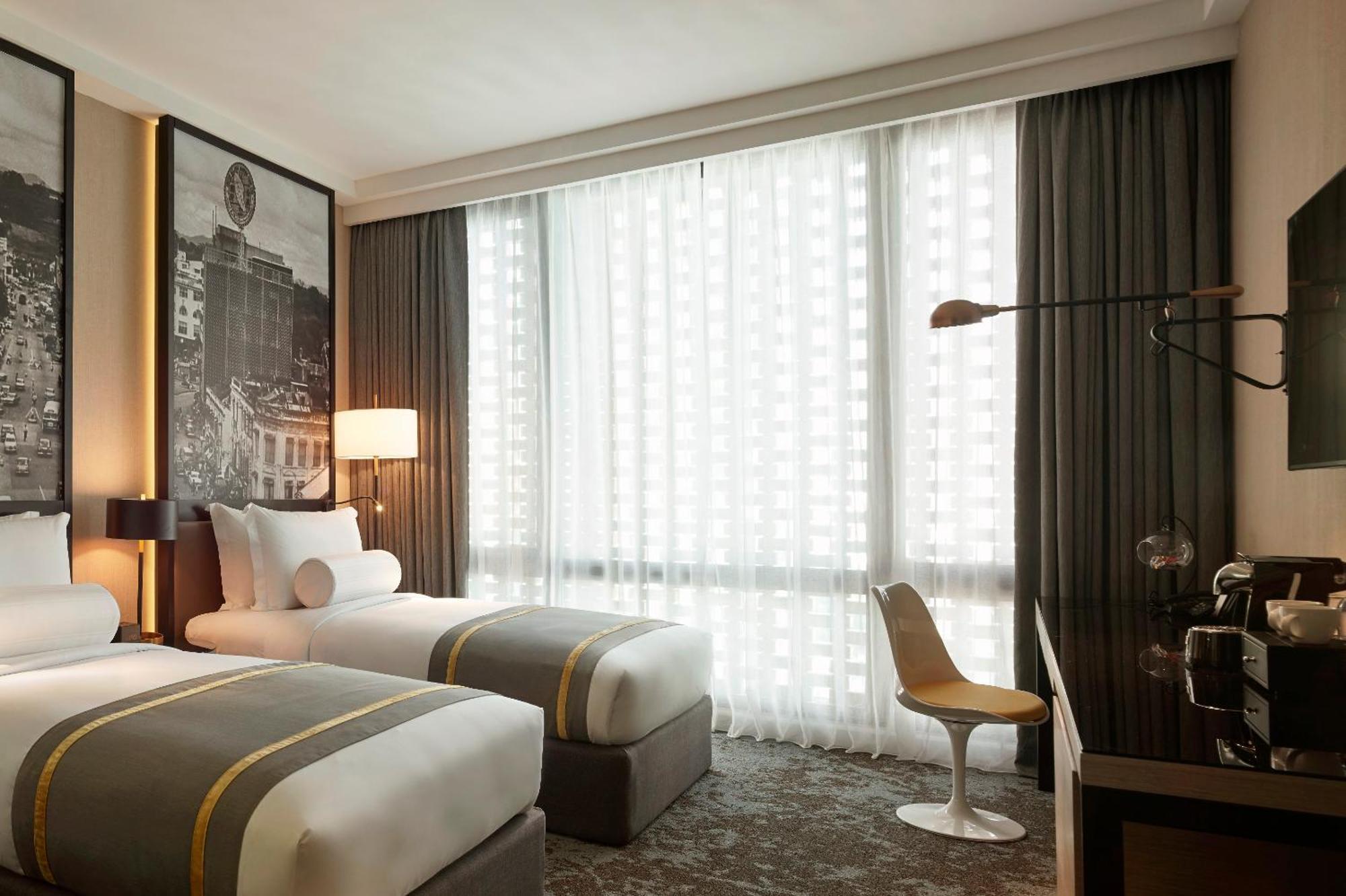 Hotel Stripes Kuala Lumpur, Autograph Collection ภายนอก รูปภาพ Deluxe Room