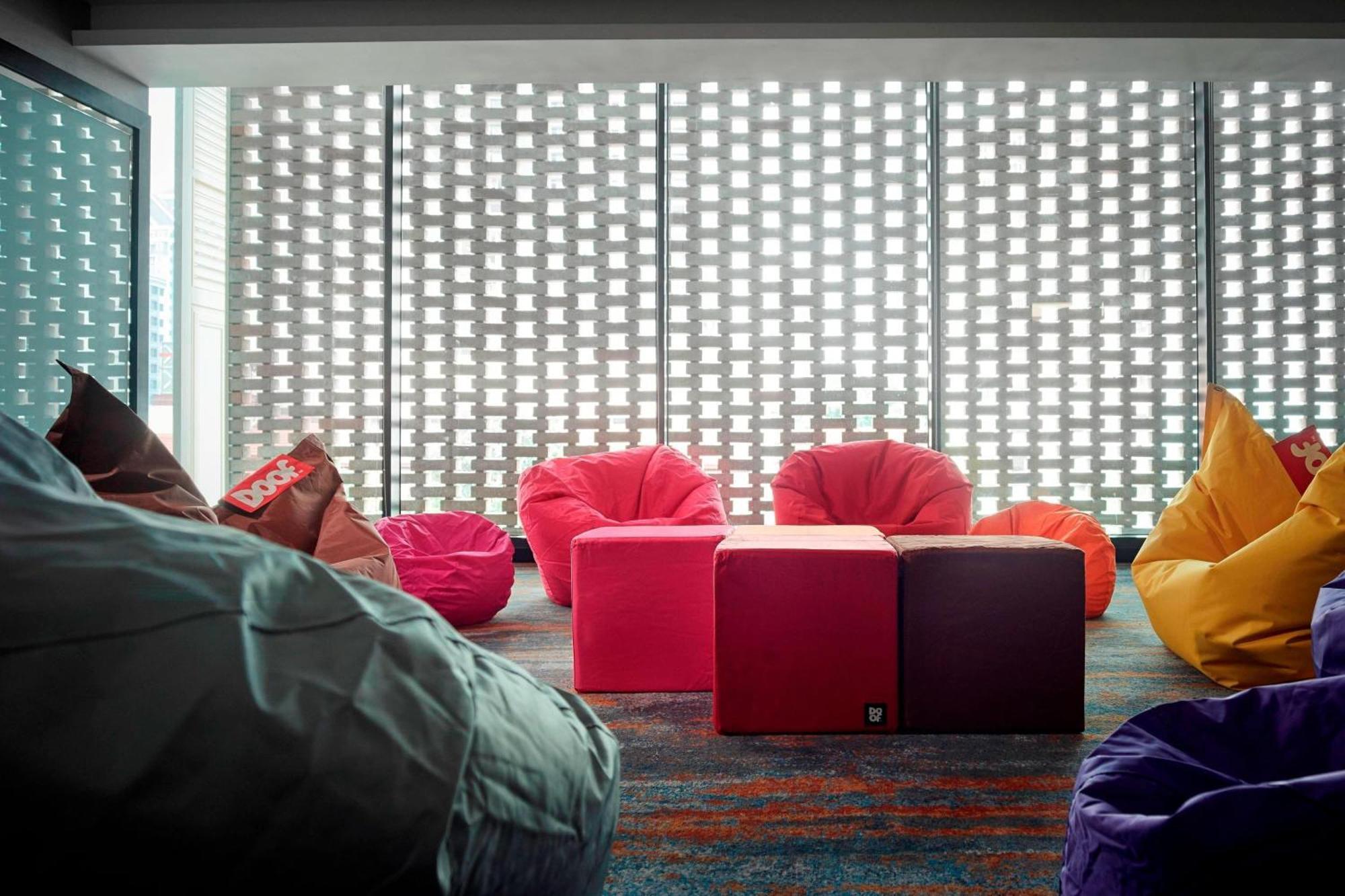 Hotel Stripes Kuala Lumpur, Autograph Collection ภายนอก รูปภาพ The library at the University of Westminster