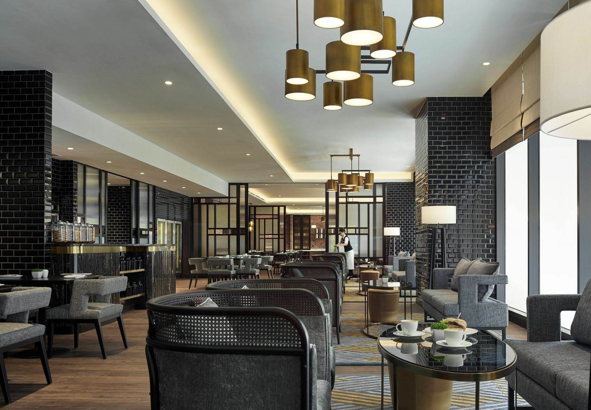 Hotel Stripes Kuala Lumpur, Autograph Collection ภายนอก รูปภาพ The Lounge at KLIA