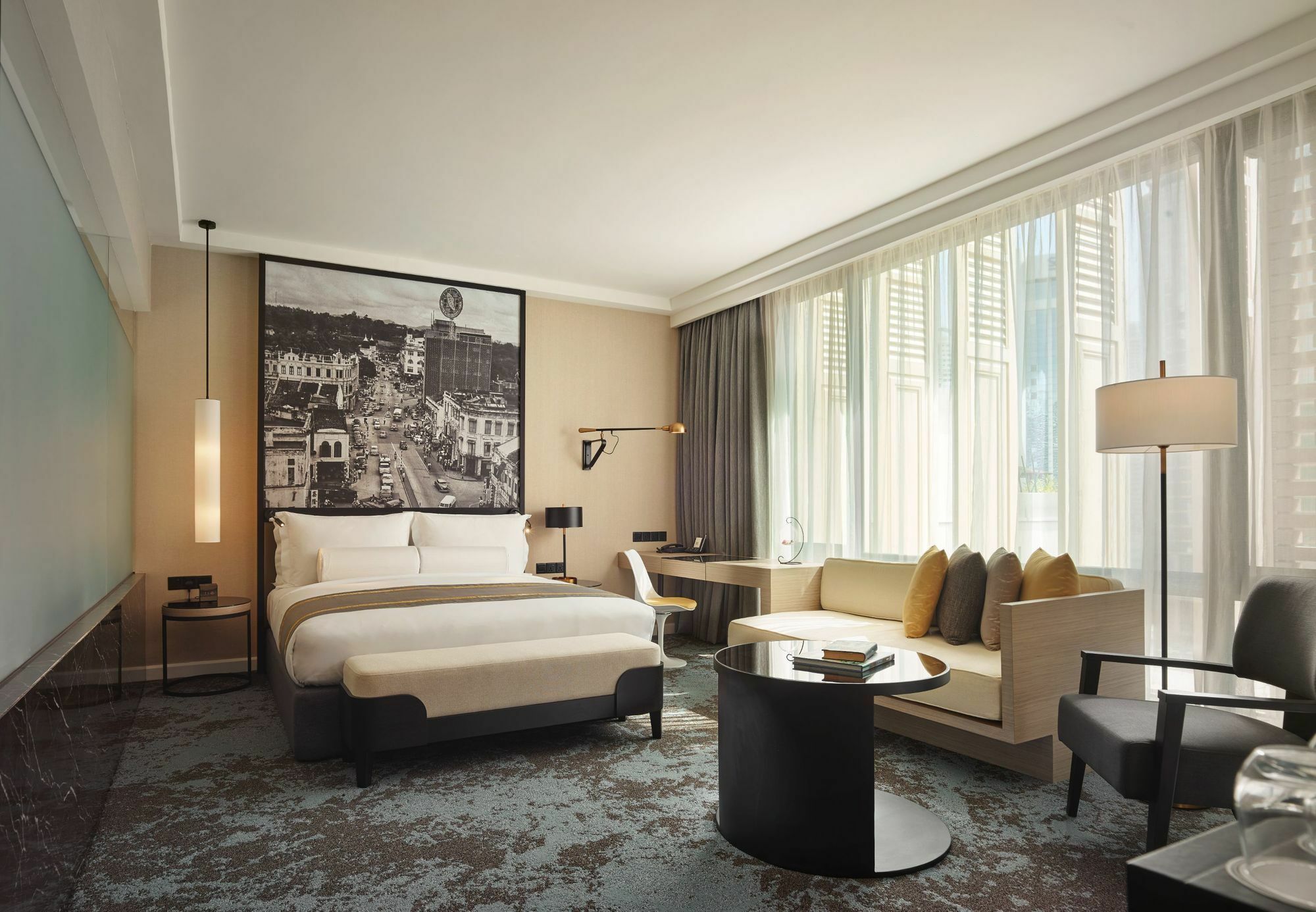 Hotel Stripes Kuala Lumpur, Autograph Collection ภายนอก รูปภาพ Deluxe Suite